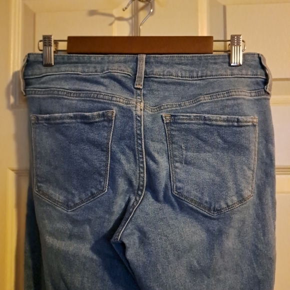 Old navy Rockstar super Skinny button fly distressed Jeans size 6 - Picture 8 of 10